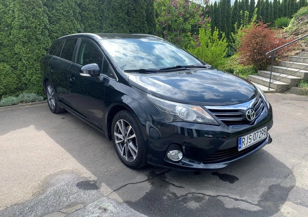 Toyota Avensis cena 35547 przebieg: 212000, rok produkcji 2014 z Jasło małe 191